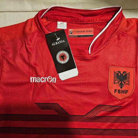 Macron Albania Youth Football Soccer Jersey & Shorts - Boys' Size 24 (M) - Picture 3 of 10